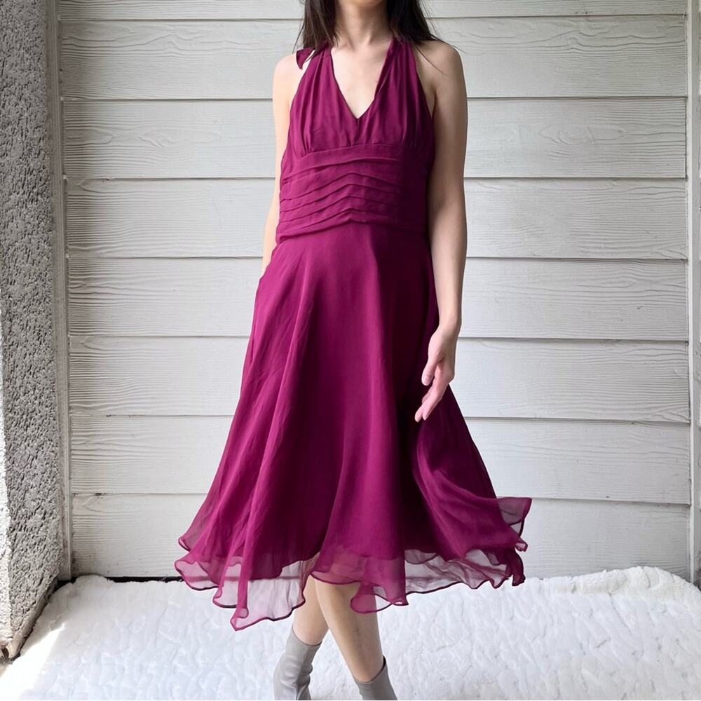 100% Silk | Signature By Robbie Bee 100% Silk Halter Dress.--ZA2